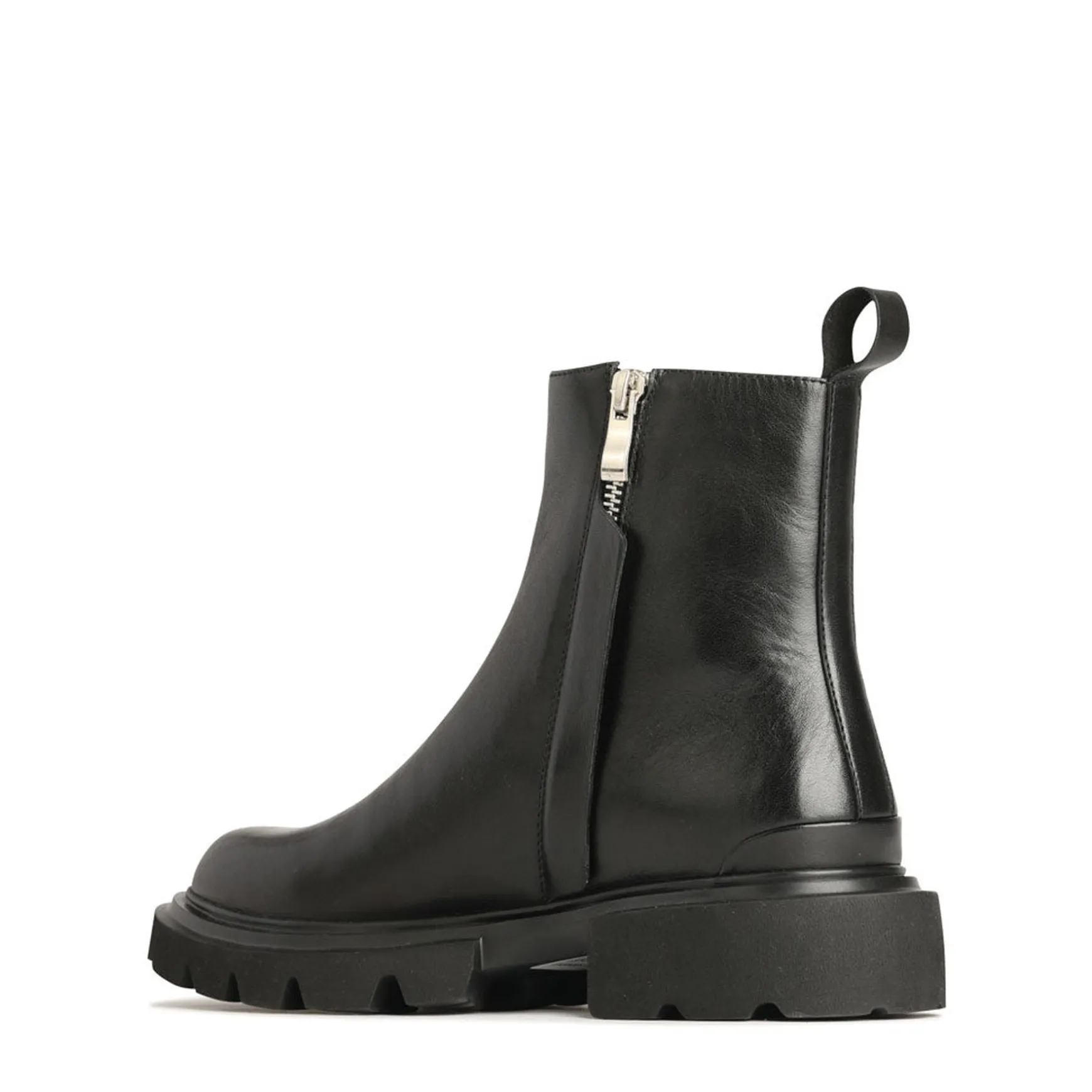 ADELA>EOS Footwear Shop