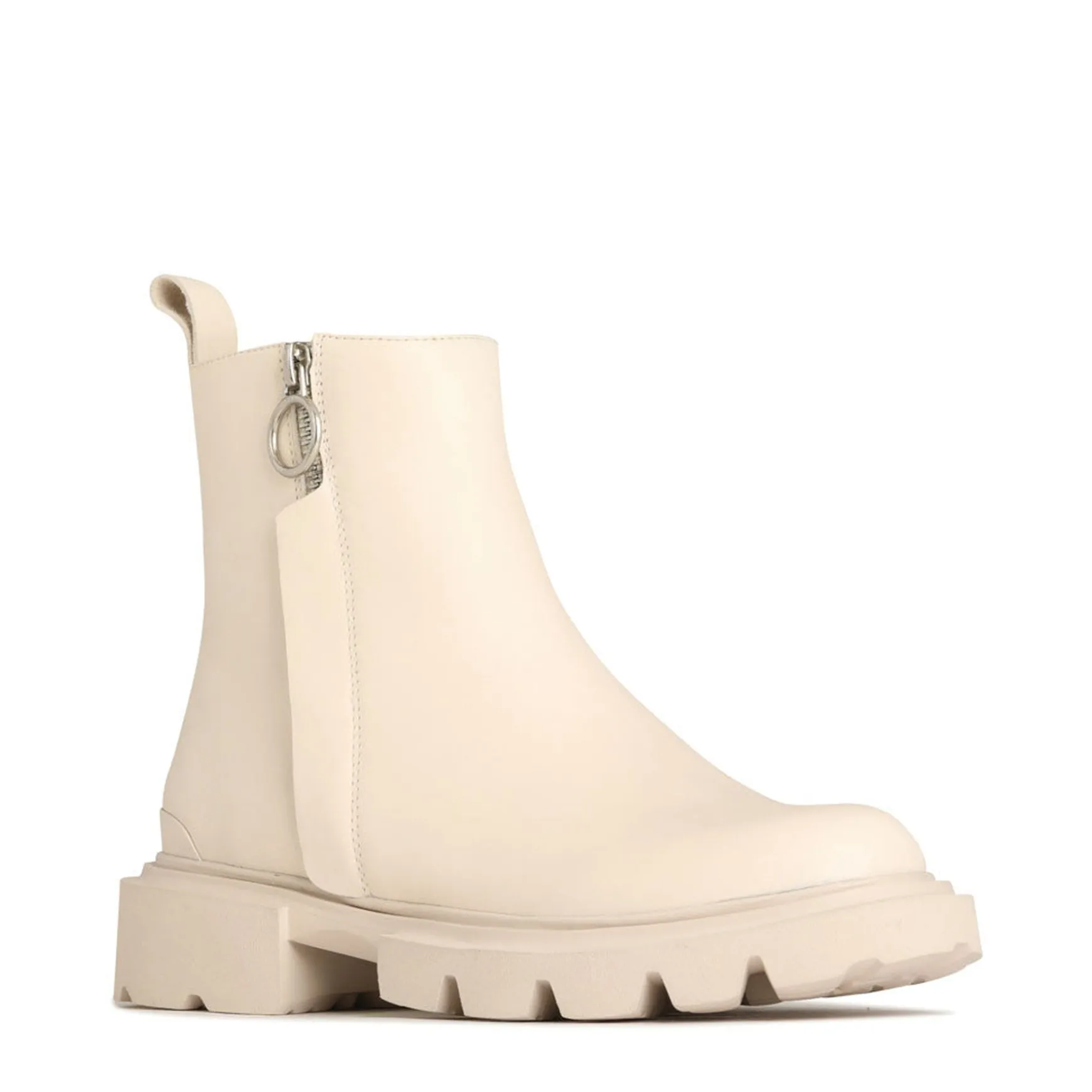 ADELA>EOS Footwear Shop