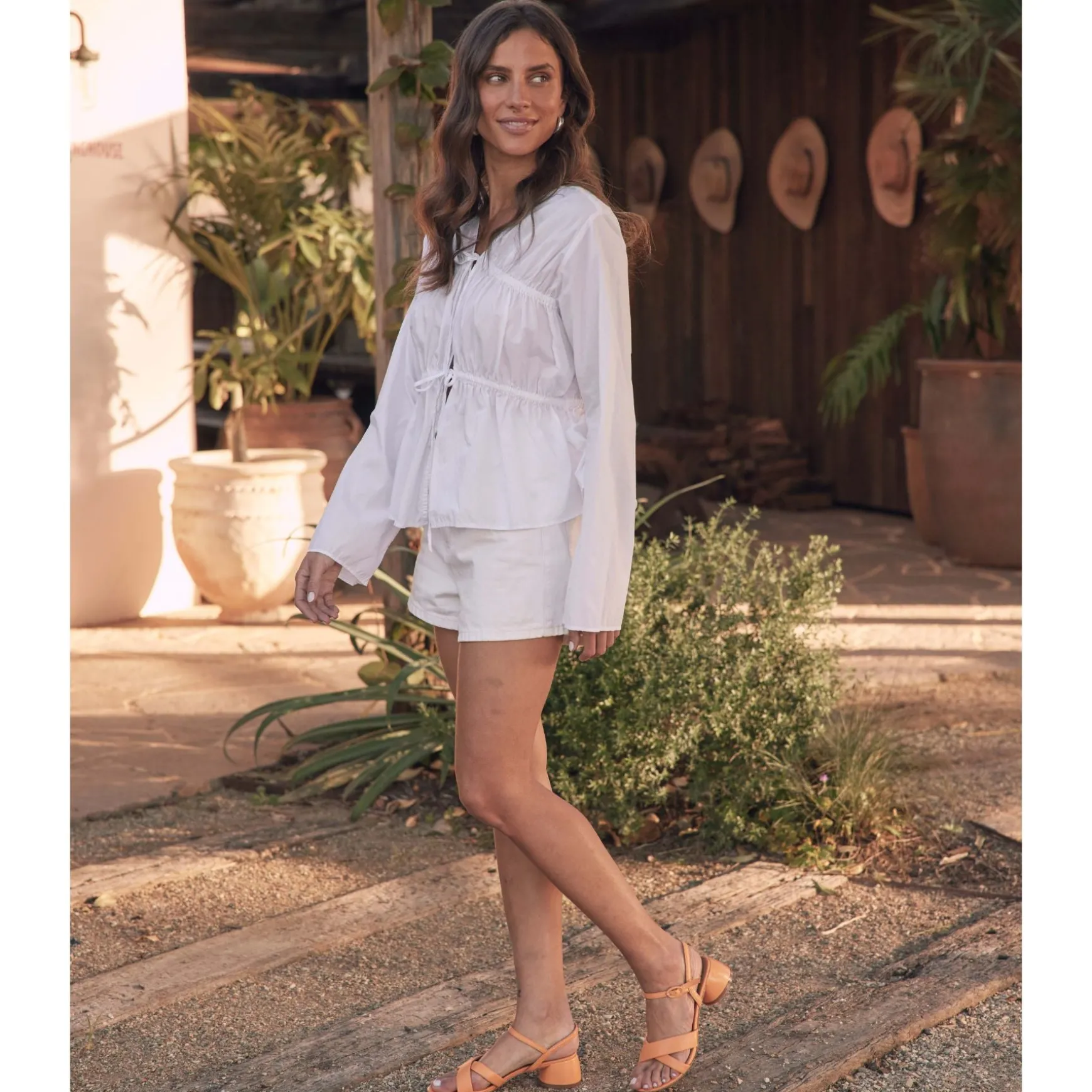 FIORA LEATHER BLOCK HEEL SANDALS>EOS Footwear Flash Sale