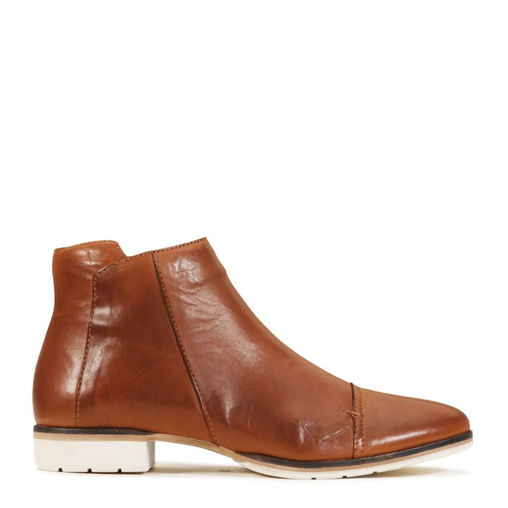 GAIO>EOS Footwear Sale