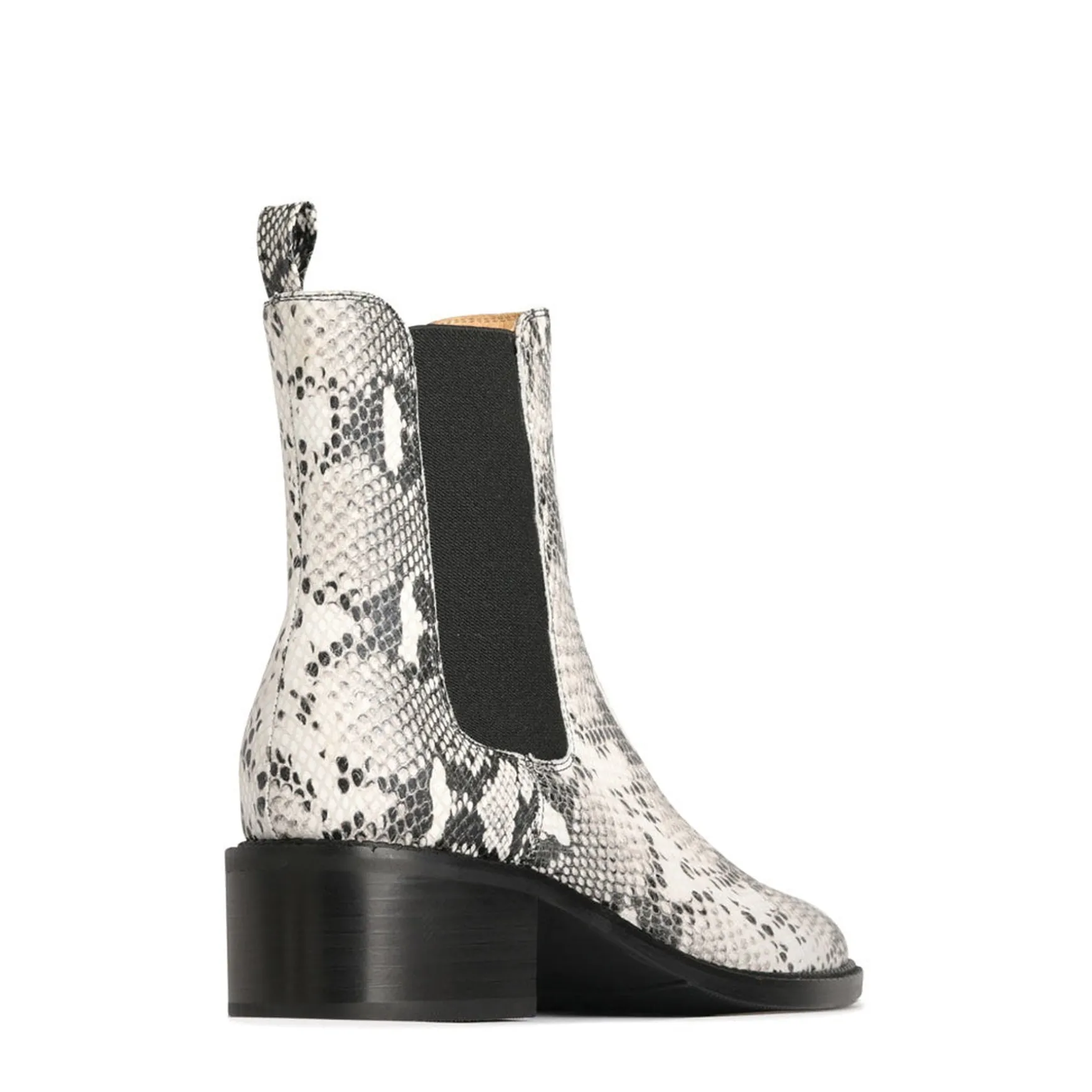 KENIA>EOS Footwear Outlet