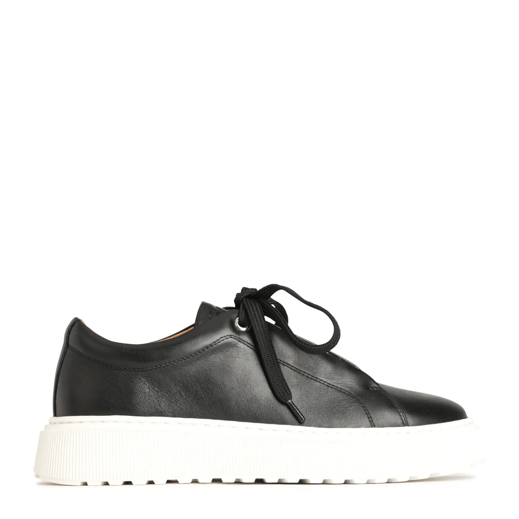 LAE>EOS Footwear Hot
