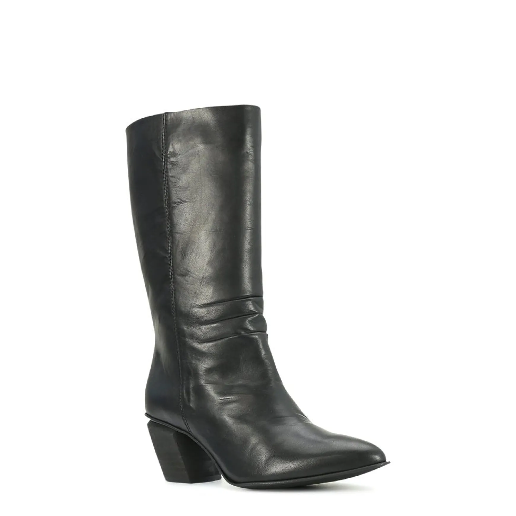 NORTHERN>EOS Footwear Discount