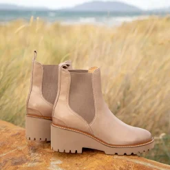 PANNA>EOS Footwear Outlet