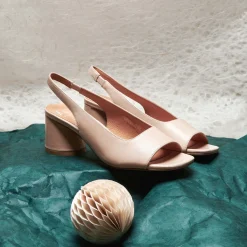 PETEL SLING BACK SANDALS LEATHER><noscript><img width=